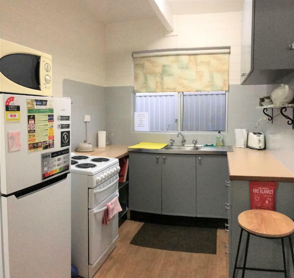 Kon Tiki Apartments Batemans Bay Extérieur photo